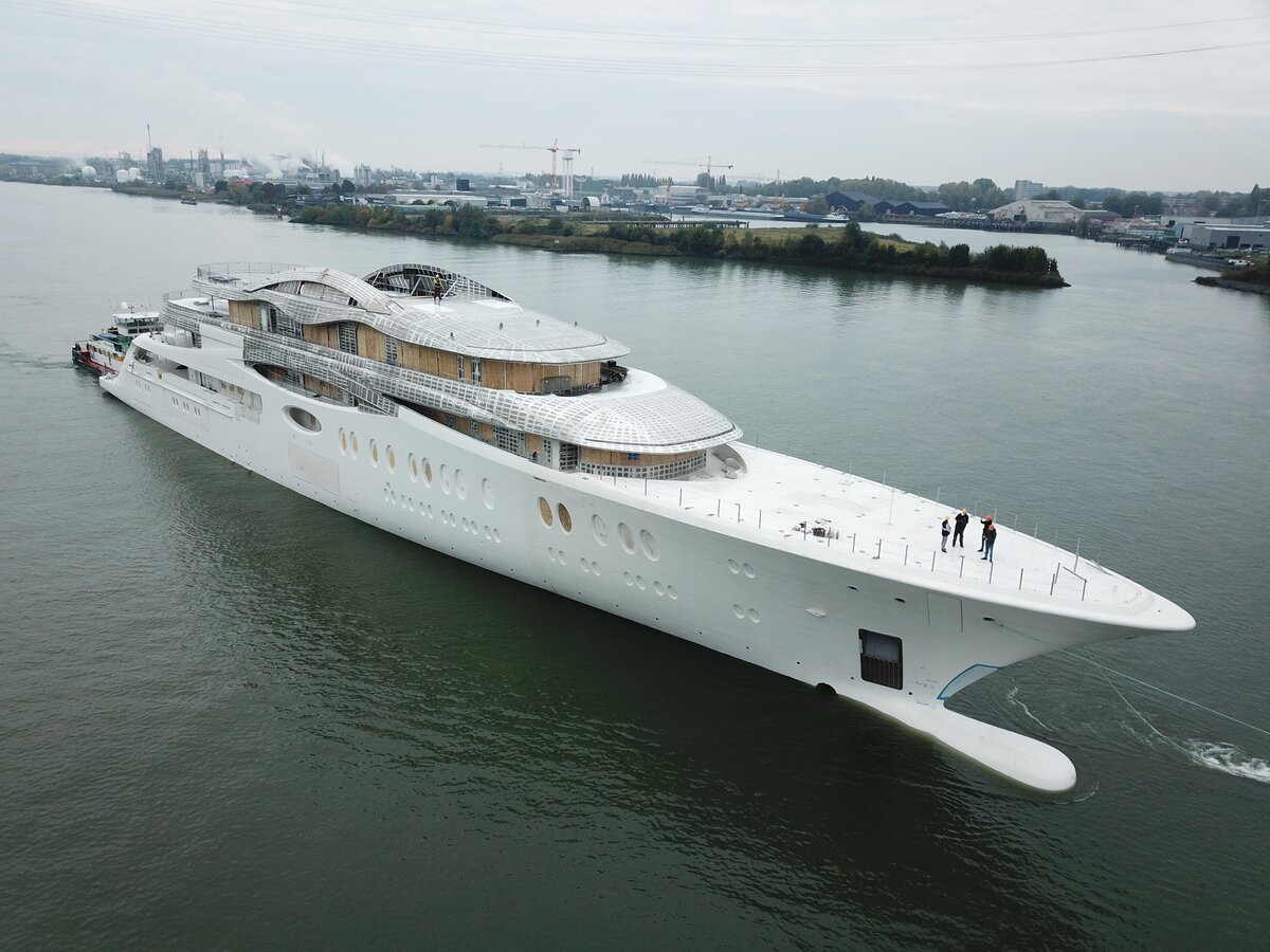 Новый флагман. Feadship 1010. Яхта от Feadship Lady s. Яхта Dutch Craft 56. Rising Sun 150-метровой мегаяхты.