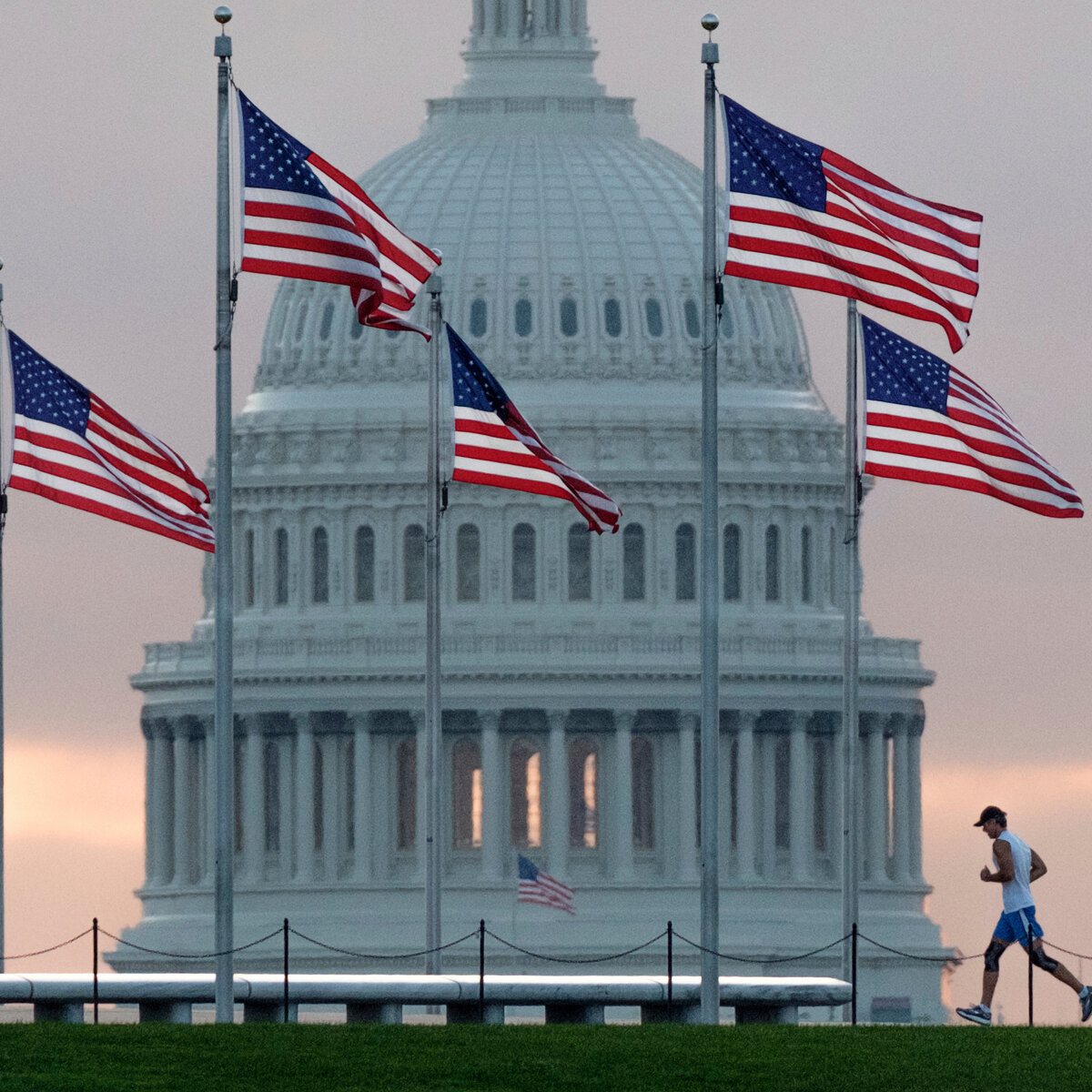 США планируют значительно понизить величину транзакций, совершаемых за пределами страны