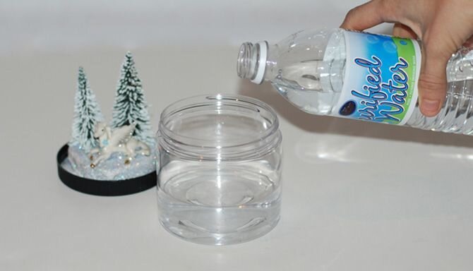 Как сделать стеклянный снежный шар - Лайфхакер
