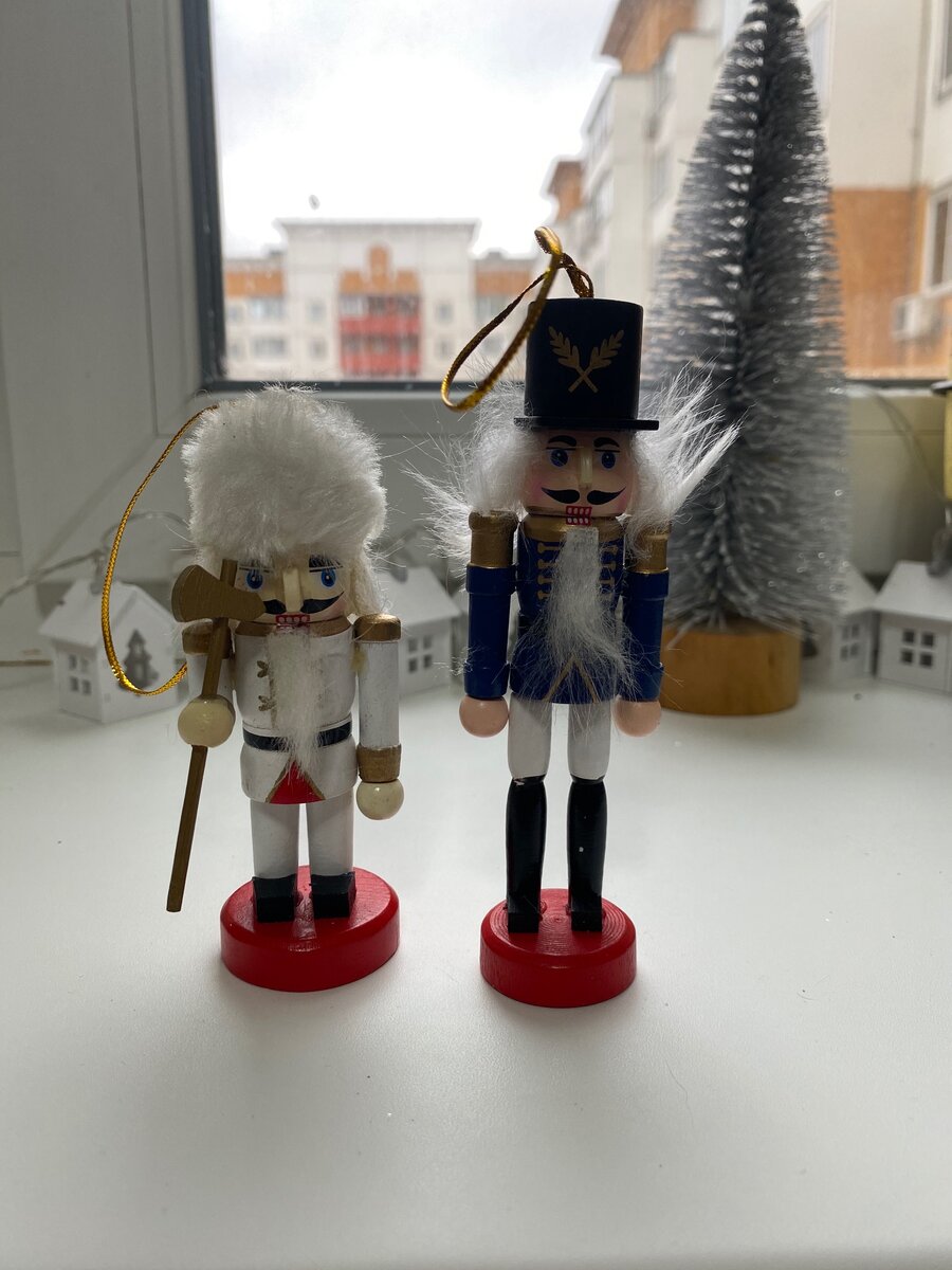 Фото автора. Для сравнения тот что слева из Хоффа