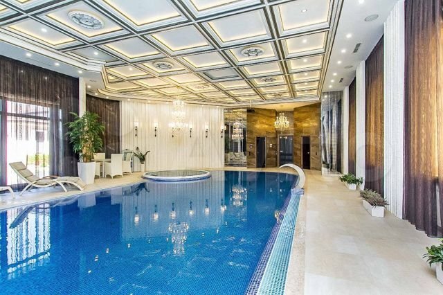 Собственный паркинг, SPA и кинотеатр: Как выглядят элитные дома в Краснодаре за сотни миллионов