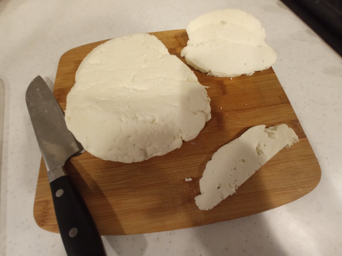 Жена сделала из молока вкуснейший Адыгейский сыр. Сколько получилось, выгодно ли для бизнеса? Считаем и размышляем7