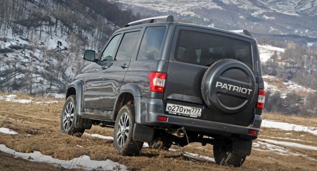 Рачительные хозяева делают антикор сразу после приобретения автомобиля. А если на Патриот нанесено специализированное покрытие Raptor, то ему нестрашны царапины и трещины