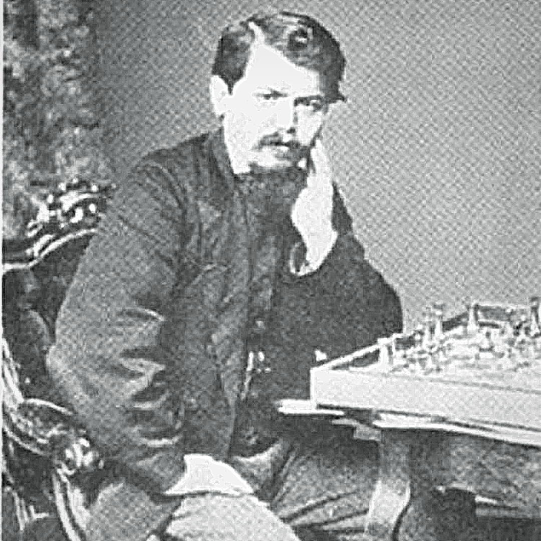 Стейниц писал в 1889 году, что игрок с белыми фигурами должен двигаться первым.