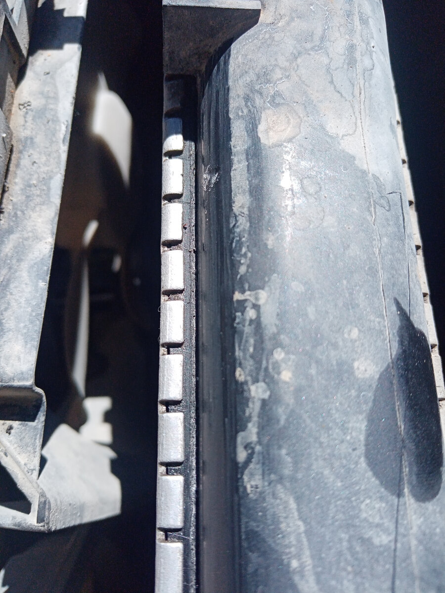 На перевале лопнул радиатор охлаждения 