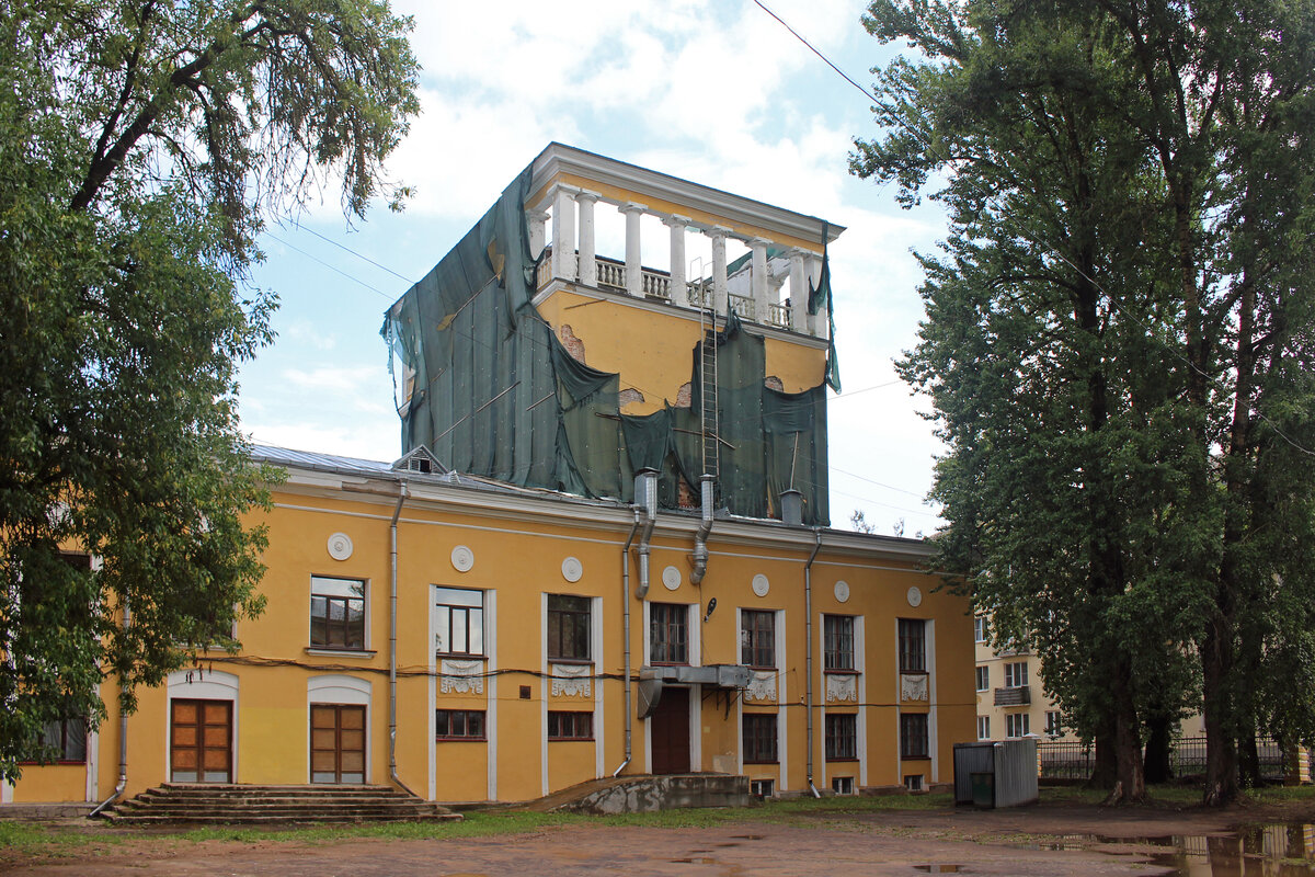 ТОП-20 архитектуры г. Волхов. Редкие находки. Не каждого сюда заносит |  Олег Еверзов | Дзен