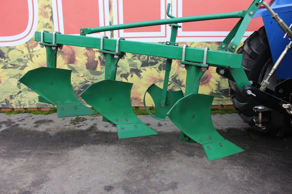 Плуг для минитрактора