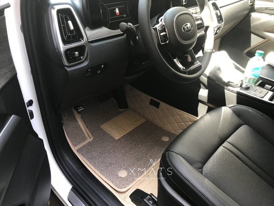 Коврики из экокожи на KIA Sorento 4