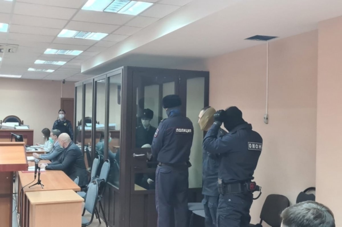    В Оренбурге на суде банды киллеров выступили адвокаты