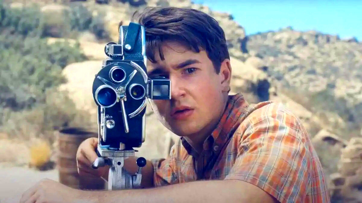 Стивен Спилберг 1963 года по версии Стивена Спилберга 2022 года. 