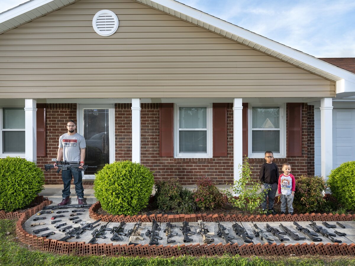 Брэндон Браун (35 лет), Аштан (5 лет) и Карсон (3 года) — Harvest, Алабама