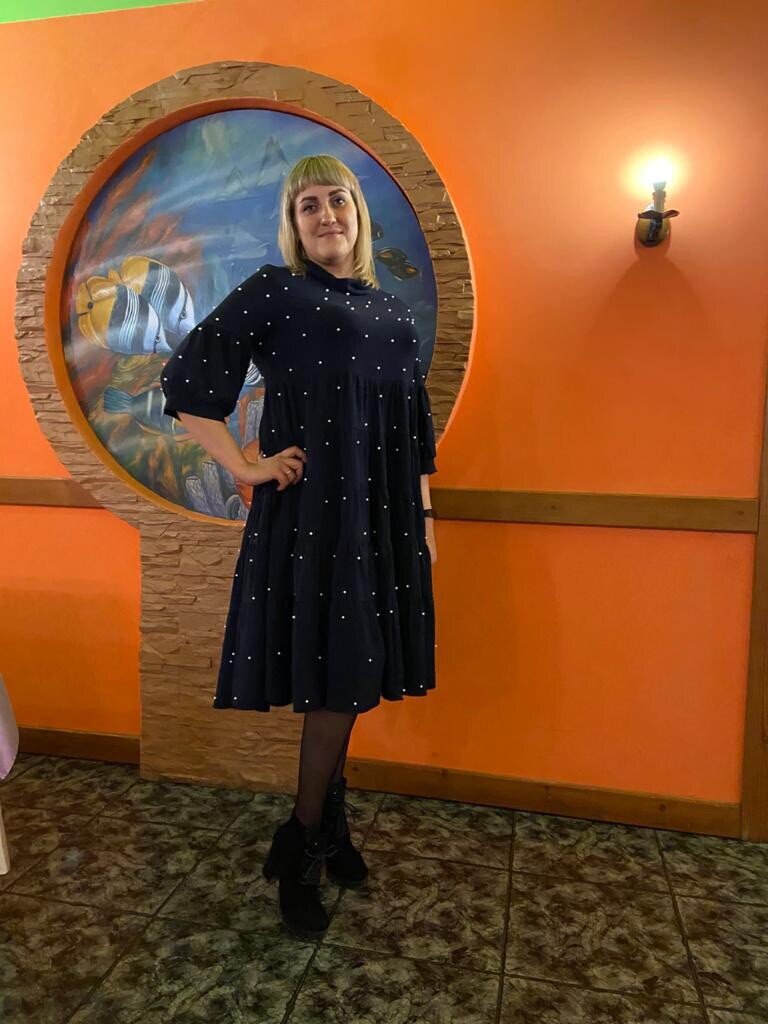 Это Юля. Я даже знаю, в какой сцене она у меня сыграет теперь, раз сейчас не получилось.