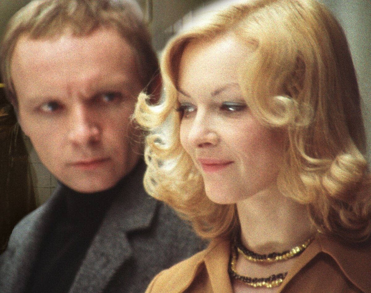 По-моему, в этом кадре Женя тоже что-то стал понимать))) (кадр взят из соцсетей)