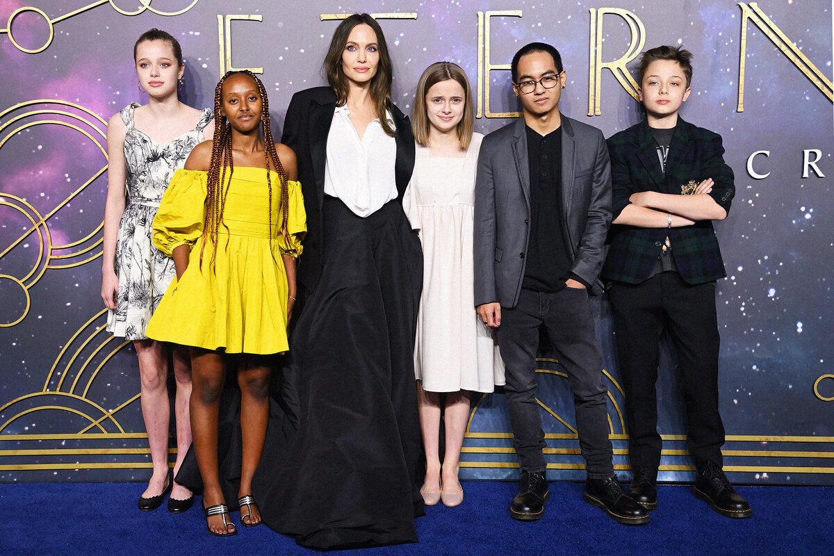     Сложный шифр: что означают имена детей Анджелины Джоли и Брэда Питта