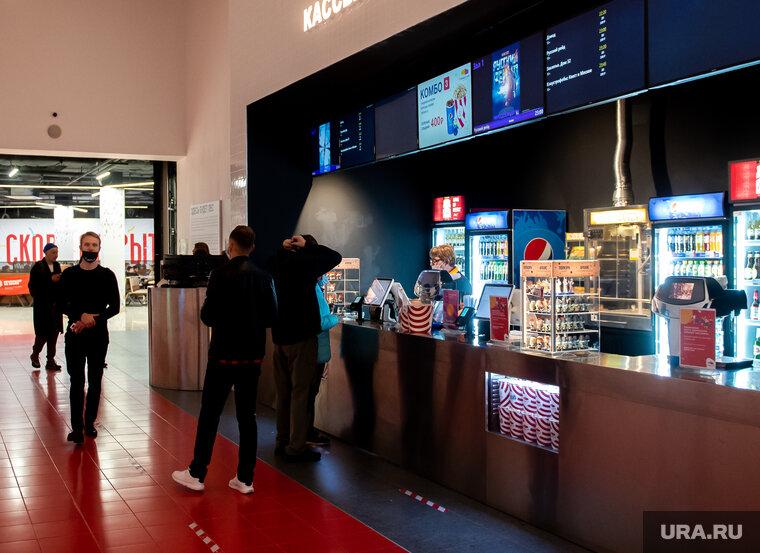    Мэр Урая посетовал, что не смог попасть на премьеру «Чебурашки»