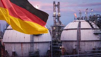 Энергетический снизил ее инвестиционный рейтинг, кризис в германии.