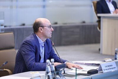    Министр Правительства Московской области по архитектуре и градостроительству Владислав Гордиенко на совещании губернатора Московской области Андрея Воробьева с руководящим составом правительства Московской области и главами городских округов © Антон Чернов, «Подмосковье Сегодня»
