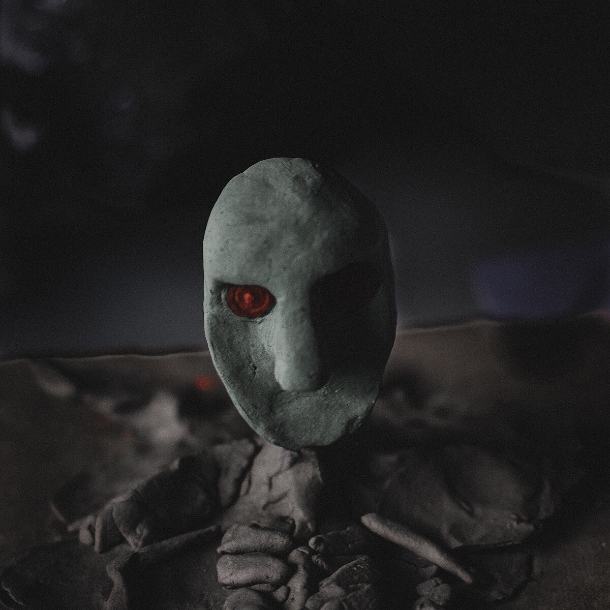 pexels-lucas-pezeta_1х1