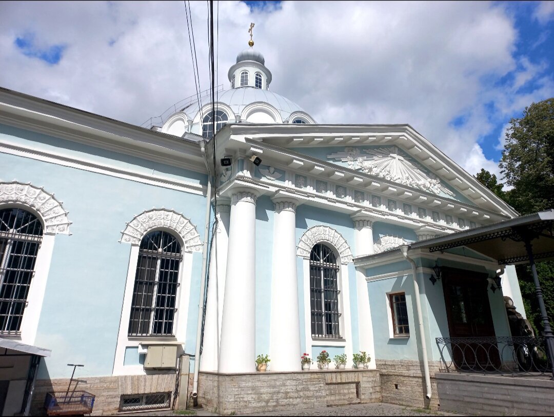 Смоленская церковь в Санкт-Петербурге