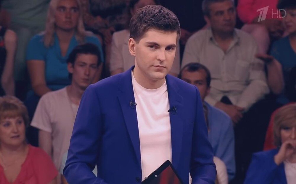 Примерно с таким лицом я смотрю любое телешоу