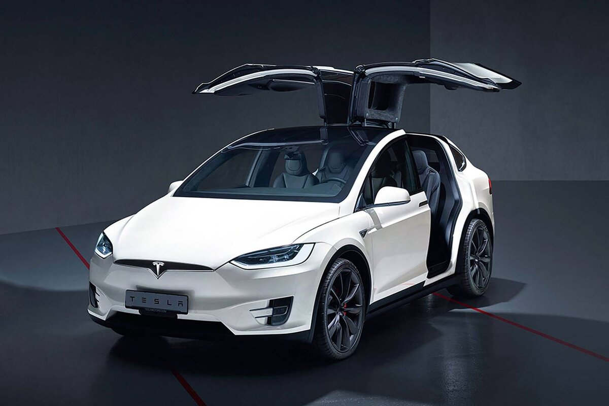 Tesla Model X. Автор фото "funart.pro"