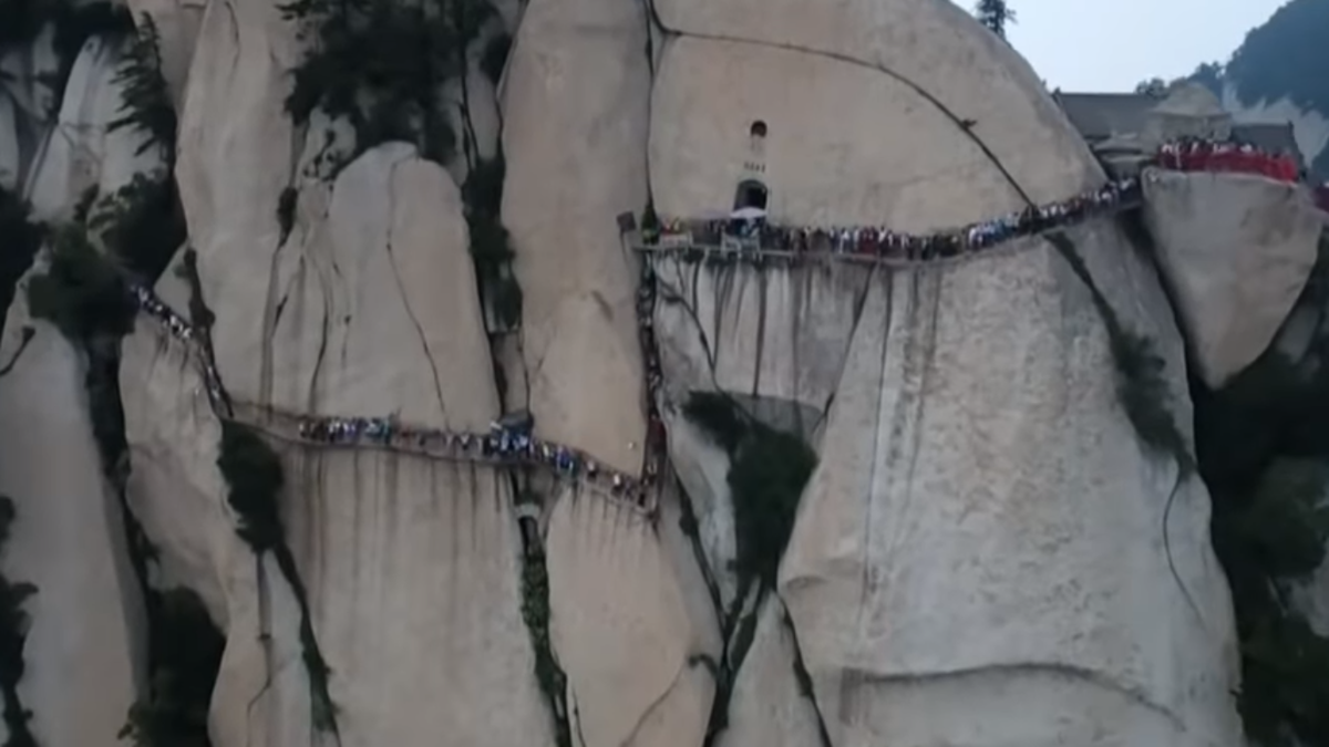 Дорога на гору Хуа, Китай