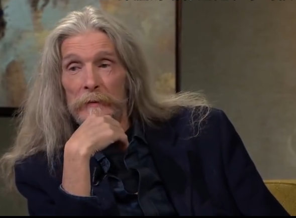 B, Андерсен, Интервью 2018 г. Скрин видео, взятого здесь: https://www.bilibili.com/