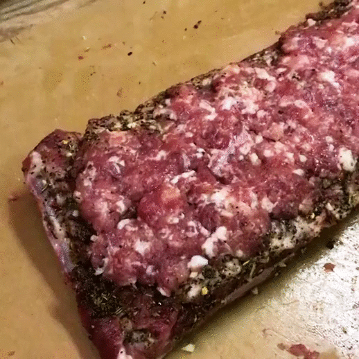 Изнутри - маринад и фарш, снаружи - только соль.