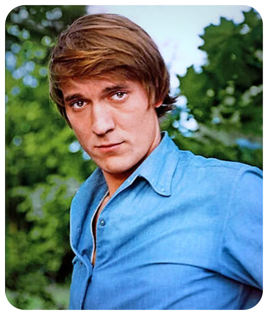 судьбы молодых актеров. денис васильев торс.