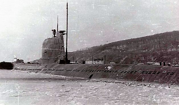 Б-855 выходит в море. Январь 1990 года. Фото из архива Пестерева А.
