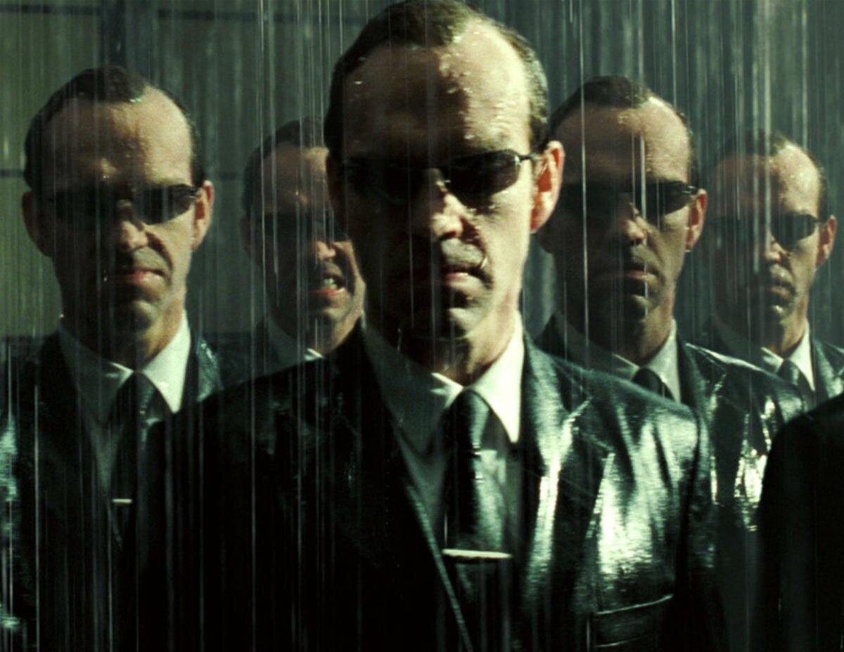 Агент Смит появлялся во всех трех частях "Матрицы". Фото: Globallookpress.com