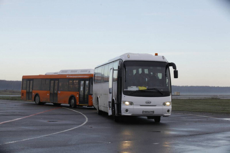 Для вернувшихся нижегородцев были организованы безопасные трансферы из аэропорта до дома. Фото: Ярослав Гунин.