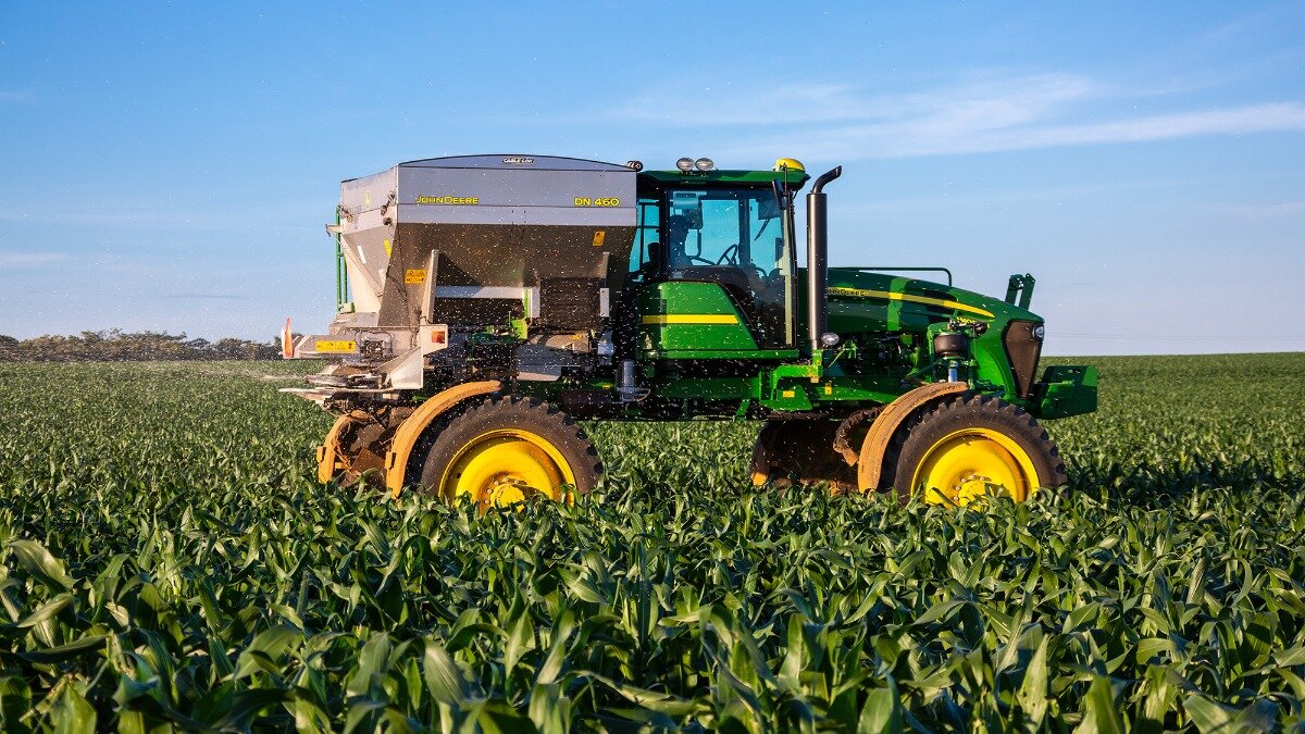 John Deere представила новую технику для стран СНГ | ГлавПахарь | Дзен