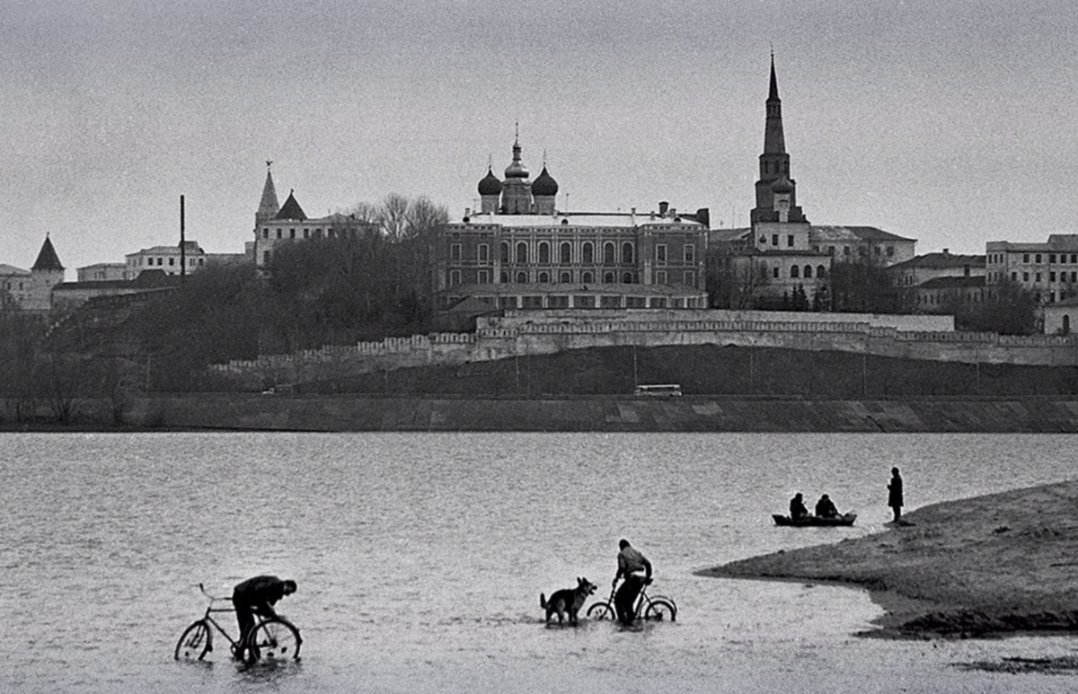 Казанский кремль фото черно белое