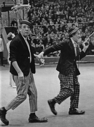 Знаменитому комику и цирковому артисту Юрию Владимировичу Никулину были одинаково подвластны яркие комедийные и драматические роли.-3