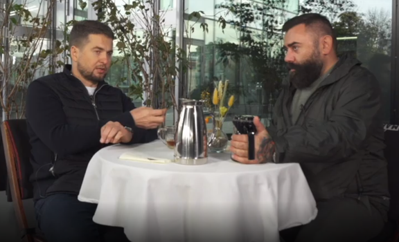 Алексей Немерюк дает интервью Дмитрию Левицкому. Скриншот: instagram / dmitry_levitsky