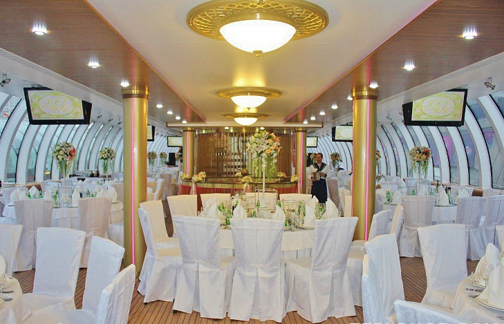 фото с сайта http://mosparohodstvo.ru/  официальная аренда теплохода Рэдиссон