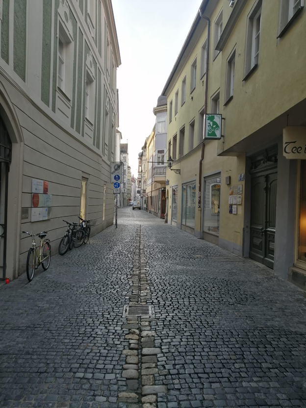 Оказалось, что это рай для интроверта :) 