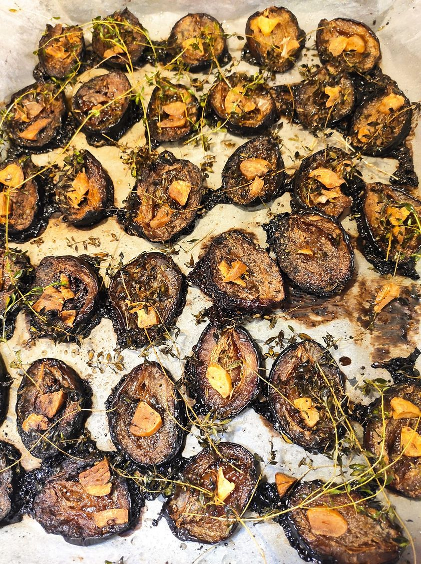 А это фото уже готового продукта от Леночки Деркачёвой - талантливейшего врача-диагноста, замечательной подруги, прекрасной кулинарки и владелицы тоже трёх пёселей)))