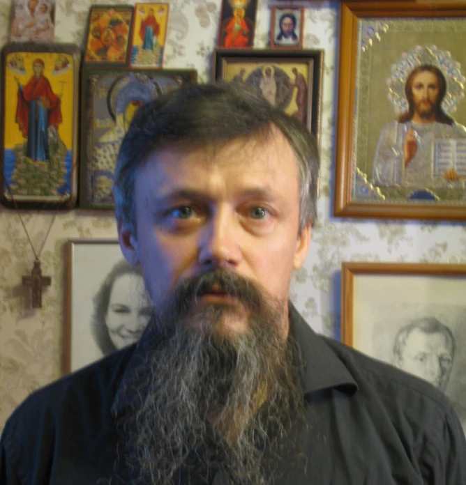 Доктор филологических наук, профессор кафедр русского языка и стилистики / русской литературы Пермского государственного научно-исследовательского университета Олег Иванович Сыромятников. Член диссертационного совета Д 212.189.11, член-корреспондент ПАНИ, Председатель Пермской отделения Российского общества Ф.М. Достоевского (Фотография взята с официального сайта Пермского государственного научно-исследовательского университета)