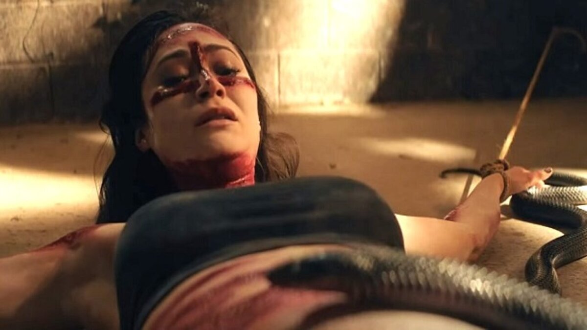 Кадр из фильма The Old Ways. Режиссер: Кристофер Алендер. Оператор: Адам Ли. Производство: Soapbox Films