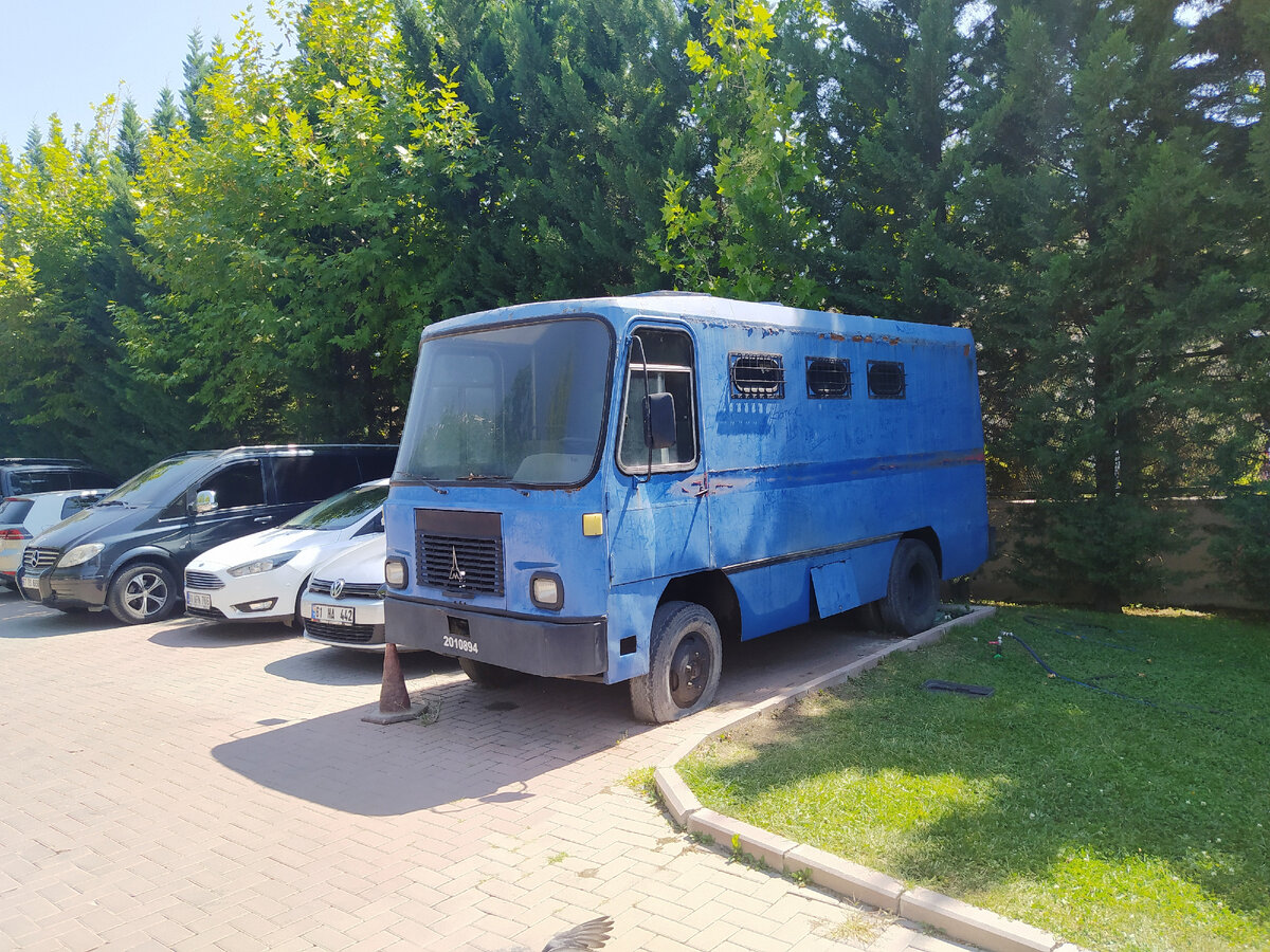"Бобик" для доставки заключённых