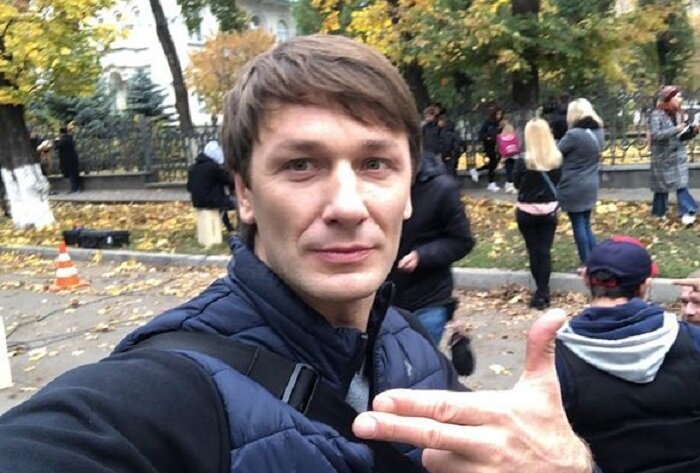 Карина константинова и александр фото Увел от мужа через три месяца после свадьбы. Как выглядят жена и дети харизматич