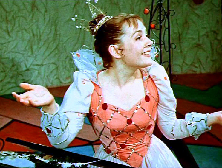 кадр из сказки «Двенадцать месяцев»