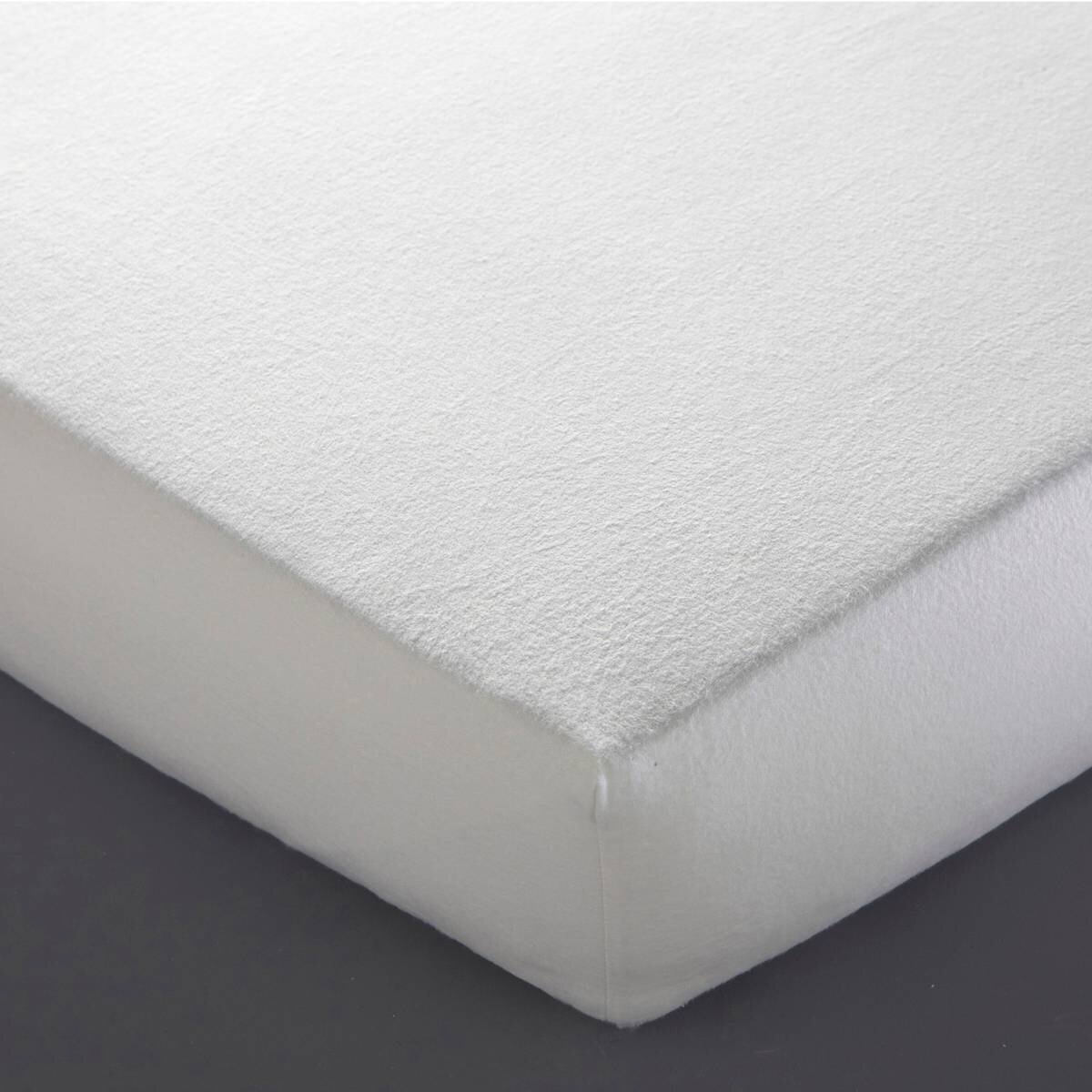 Простыня из мольтона с обработкой против клещей