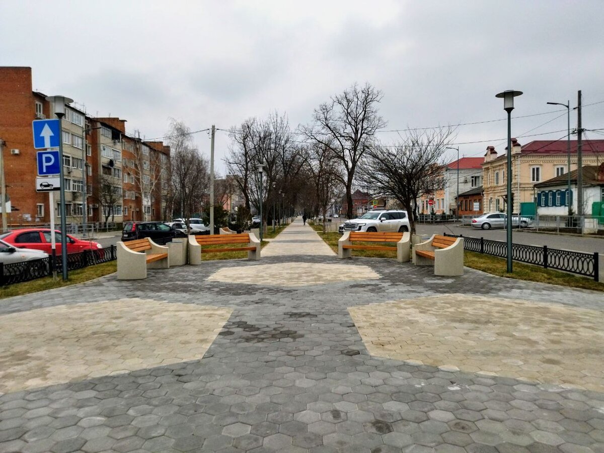 Пустой город.