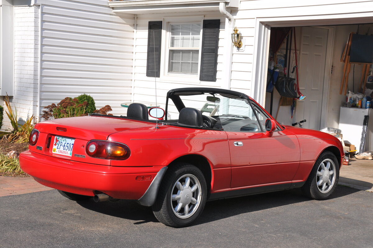 Mazda Miata MX 5 1990 Green