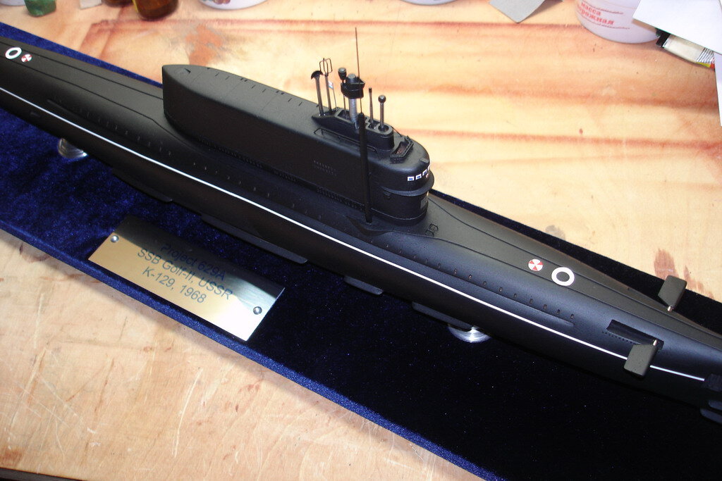 На фото: готовая модель АПЛ с баллистическими ракетами проекта 629А (SSB Golf-II) в масштабе 1/150.