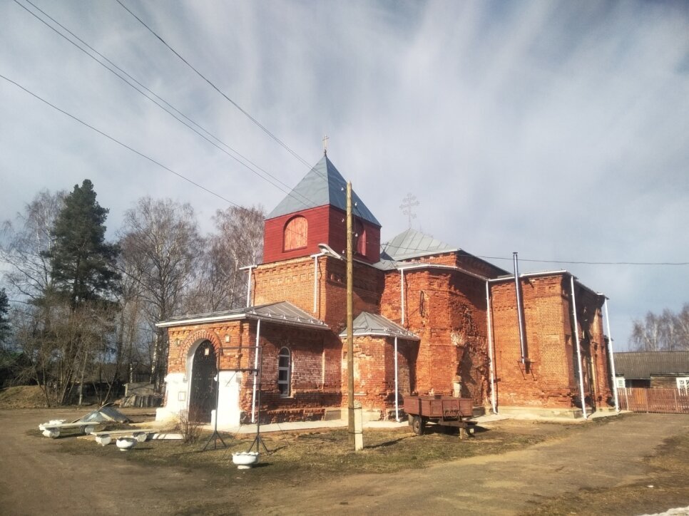 Храм апостолов Петра и Павла в пос. Новописцово