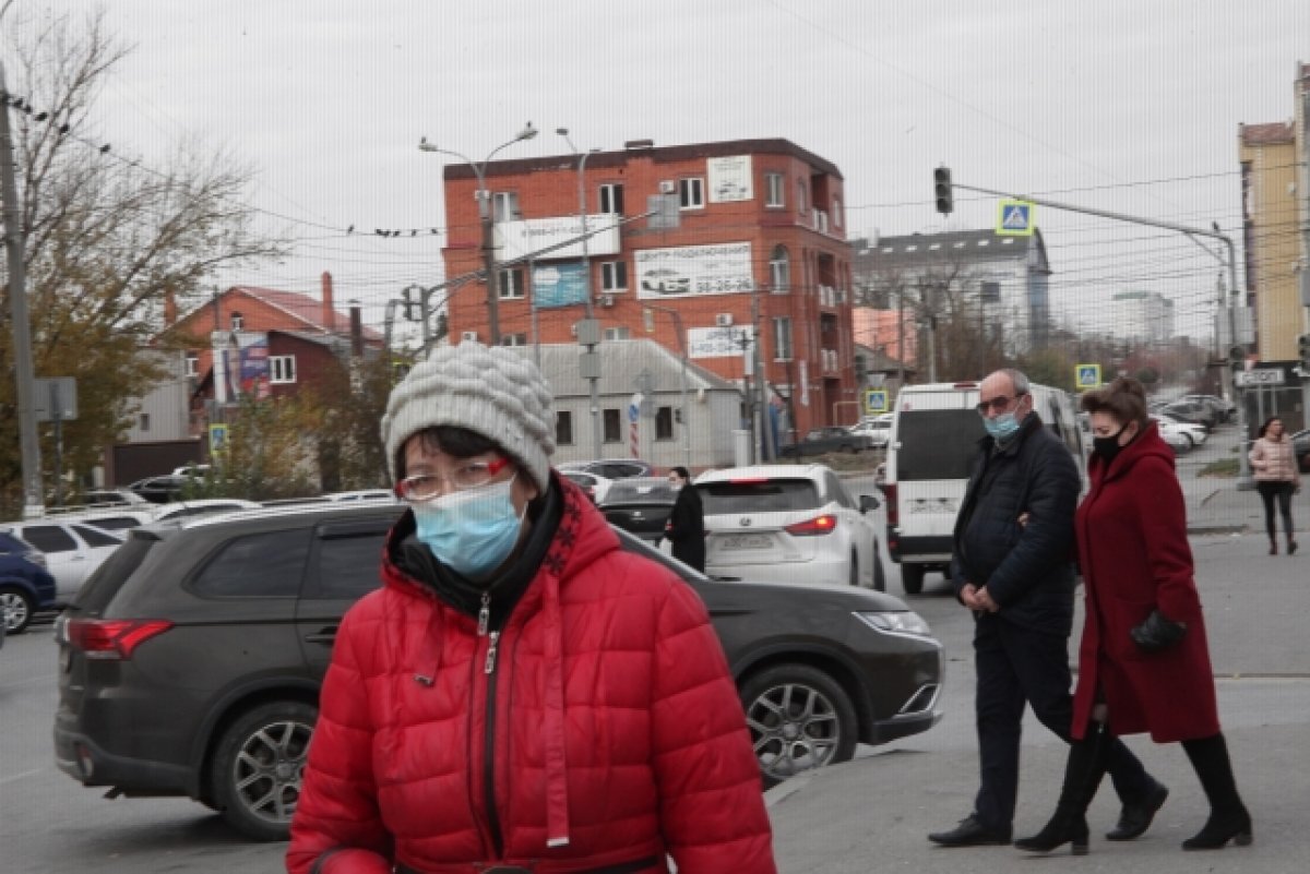   Жителей Волгограда и области совместно атакуют два гриппа – «свиной» и В
